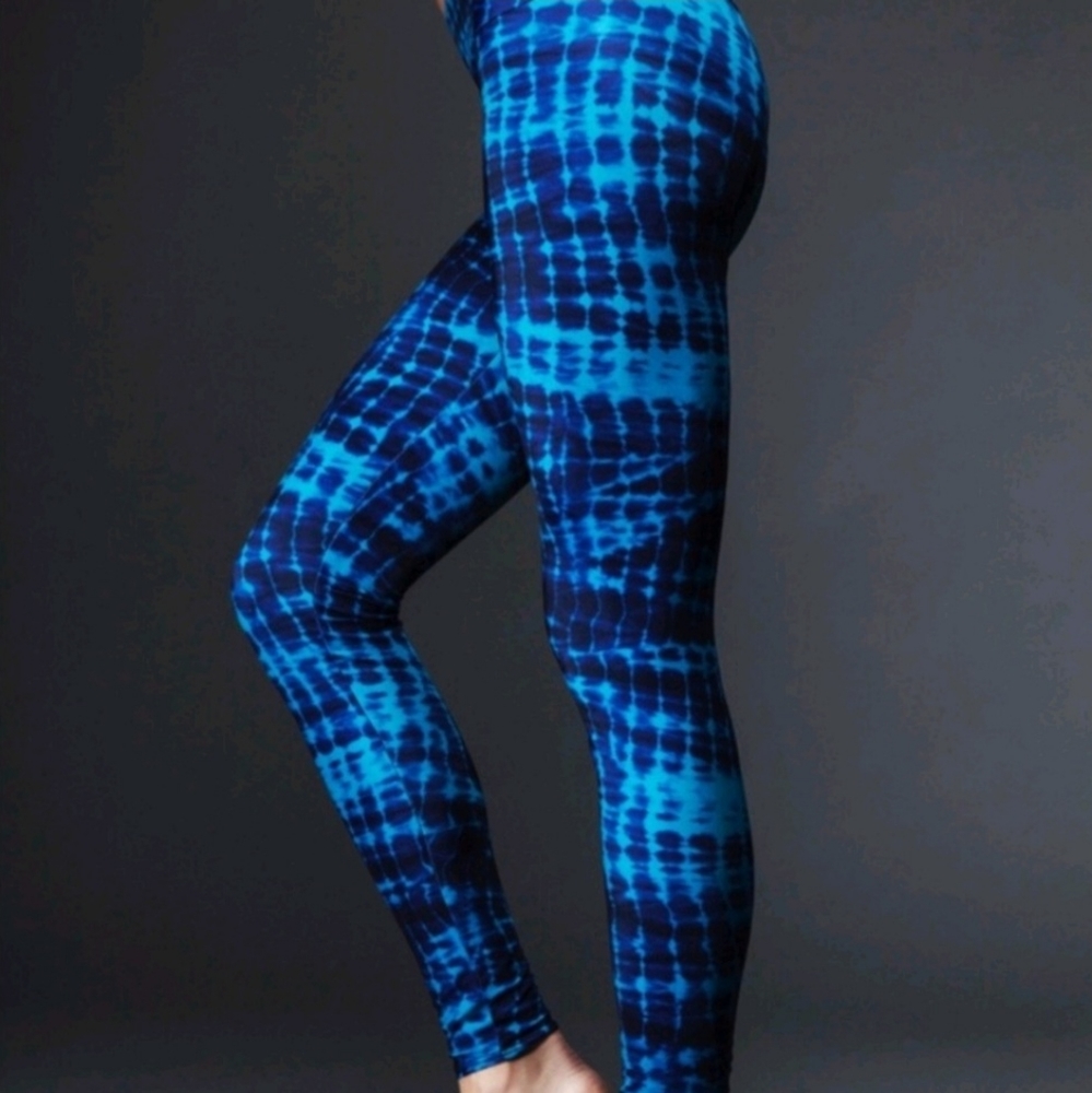 Onzie Tie Dye Leggings
